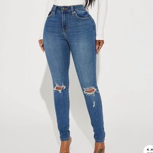 Fashion Nova Kinsley Control Curvy Stretch Skinny Jeans - Medium Wash size 7